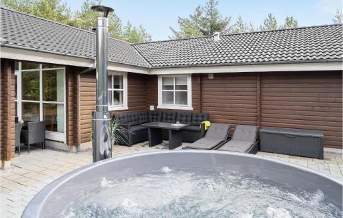  Holiday Home Benediktesvej Løgstør X in Trend