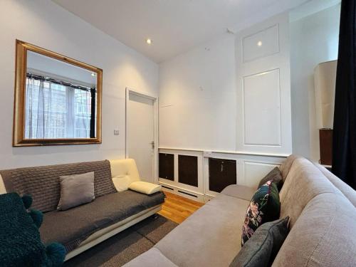 Covent Garden TownHouse Magical & Charming 8 rooms - image 4