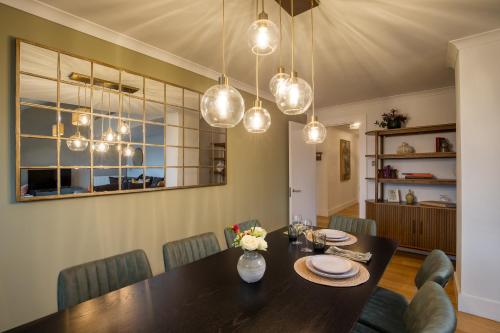 Monarch House - Serviced Apartments - Kensington - main image