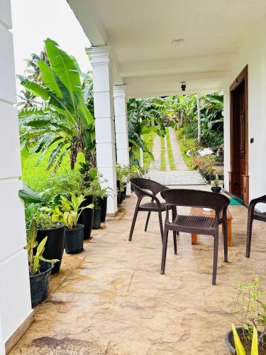 Two-Bedroom Villa image 9