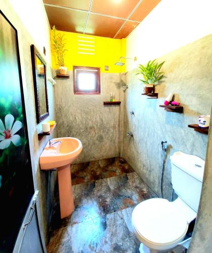 Badkamer, Coco Garden Villas 4 in Hikkaduwa