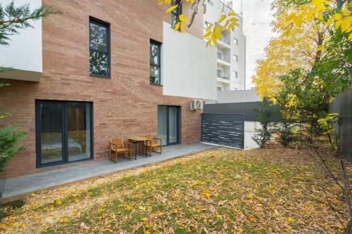 THE Ground - Cashmere Garden, Voluntari (foto 9)