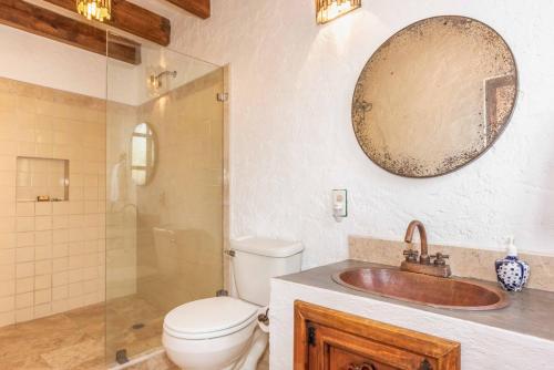 2bd Charming Colonial Home With Terrace View in San Miguel de Allende, Mexico