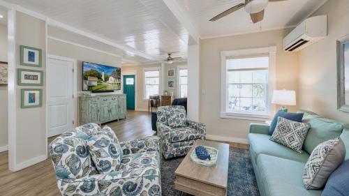 Island Bliss by Last Key Realty in Key West, USA
