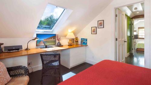 Four-Bedroom House image 6