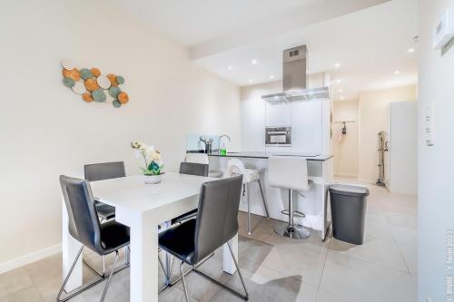 Center of Antwerp - Fully Renovated - Private Indoor Parking, Amberes (foto 10)
