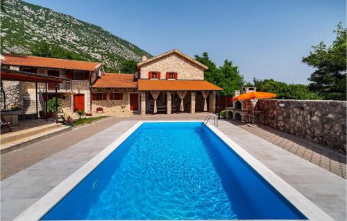 Villa Castra