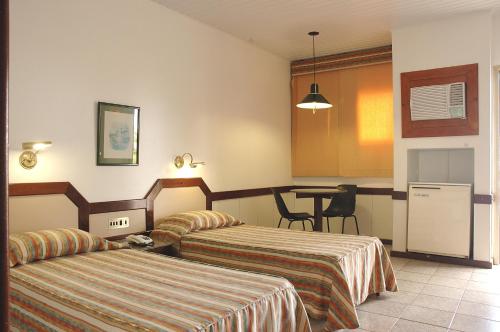 1 twin bed