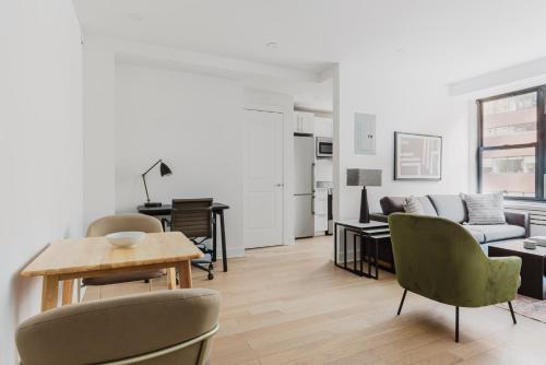 Blueground Gramercy Park 4bd apartment NYC-1606 in New York, USA