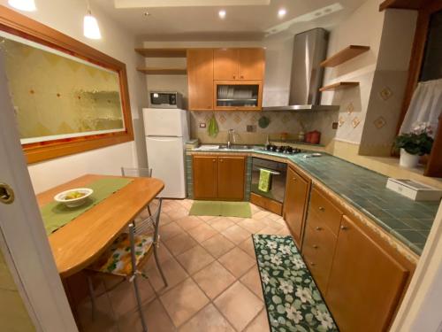 Kitchen, Rhome country lodge in La Massimina-Casal Lumbroso