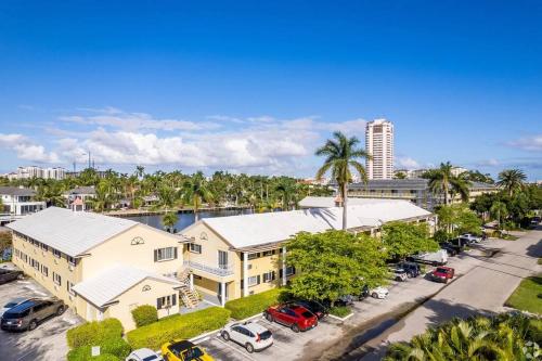 Vibrant Luxury Apartment! in Boca Raton, USA