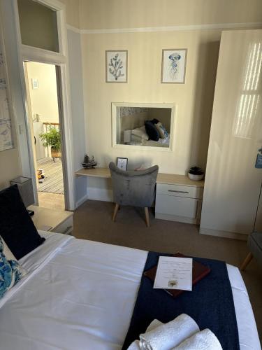 74 Belgravia - image 8