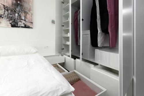 Eurovea 2Bedroom Suite by Danube Free Parking, Братислава (фото 2)