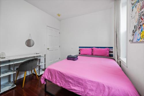 Monthly Lower East Side two Bedroom, New York (photo 8)