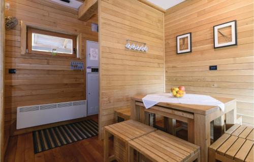 مطبخ, Nice Home In Gornji Zvecaj With Sauna in Gornji Zvečaj