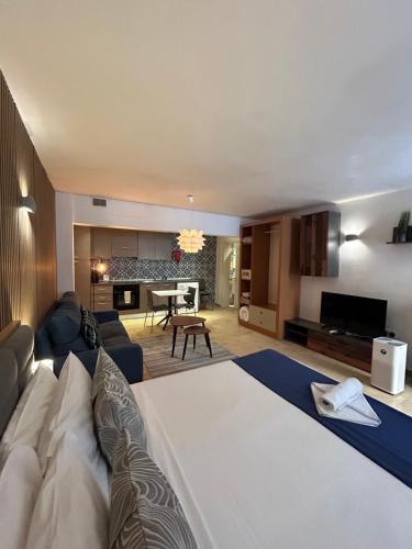 Apartment - Ground Floor image 10