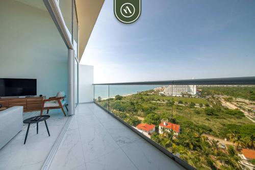 Stunning Oceanview 2BR Condo - Private Beach - Gym in Nuevo Vallarta , Mexico