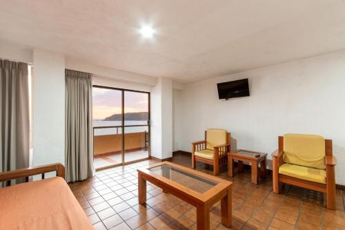 Costa De Oro Beach Hotel Room Type - Two-Bedroom Suite