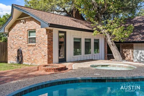 Austin Oasis Main House with Private Casita and Pool in Austin, USA