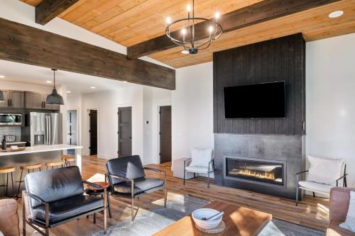 The Basin - Luxury Family Cabin in Philipsburg in Philipsburg (MT)