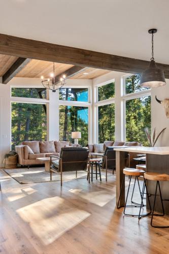 The Basin - Luxury Family Cabin in Philipsburg in Philipsburg (MT)