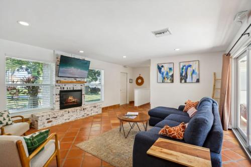 3BR HEATED POOL CLOSE TO BEACH in Boynton Beach, USA