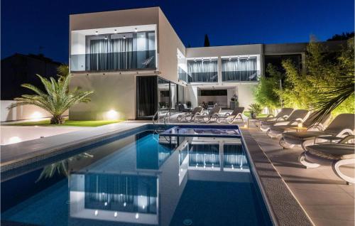 Villa Mariner