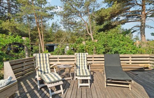  Stunning Home In Glesborg With Wifi in Glesborg