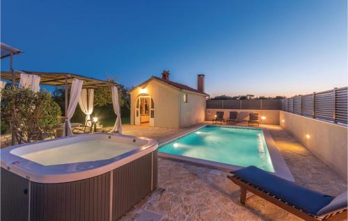 2 Bedroom Gorgeous Home In Zadar