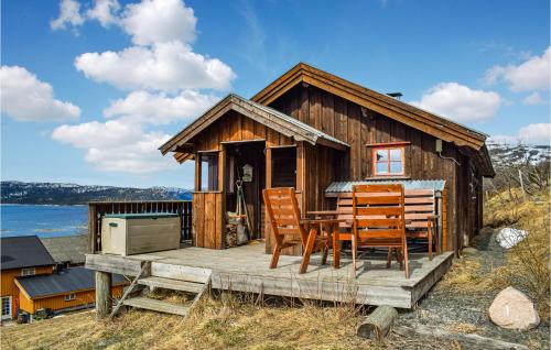 . 2 Bedroom Stunning Home In Rauland