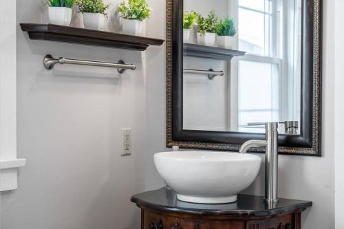 Walkable Downtown Columbus Historic Home, FREE Bikes to use in Columbus, USA