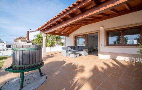  Awesome Apartment In O Rosal With Wifi in Rosal