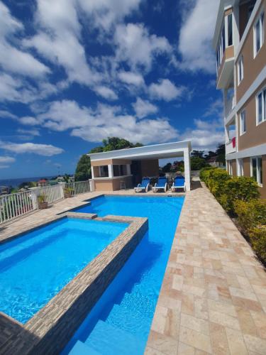 VIP Residence Two Bedroom Poolside Haven
