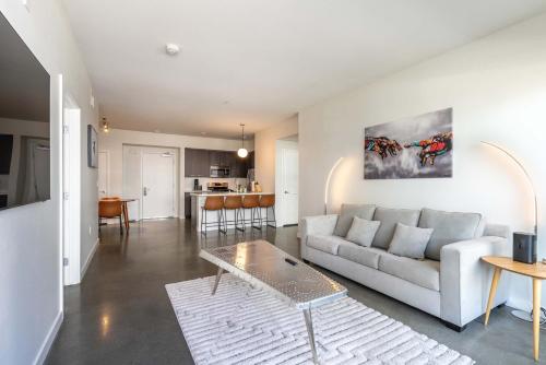 2BR Luxury Oasis Stay Hollywood av in Los Angeles, USA