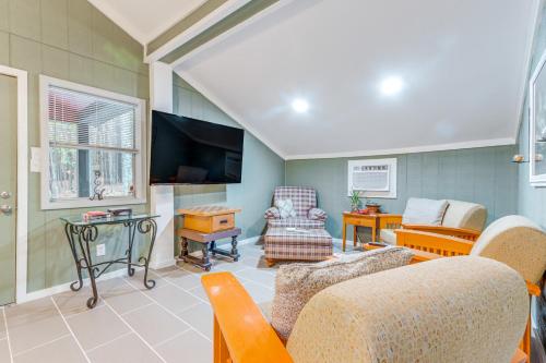 Bunkhouse-Style Studio in Elkins Near ATV Trails! in Elkins, USA