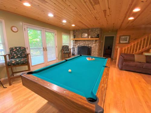 Black Bear Lodge thumb 2
