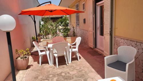  Villa Aragosta 2 camere 1 bagno 1 cucina e giardino in Torre Colimena