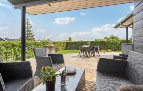 陽台/露台, Cozy Home In Juelsminde With Wifi in 尤爾斯明納鎮中心