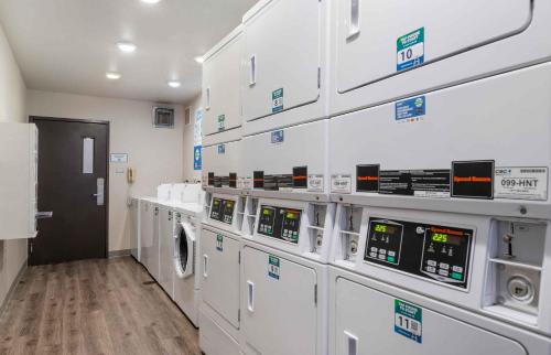 WoodSpring Suites Austin Round Rock - image 3