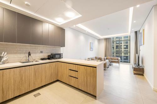 Daniels Charming 1BR At Jumeirah Garden City, Dubai (foto 8)
