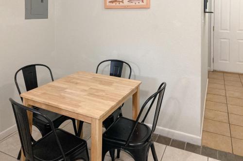 Wasser Lodge #205 - Trout Dr. in New Braunfels, USA