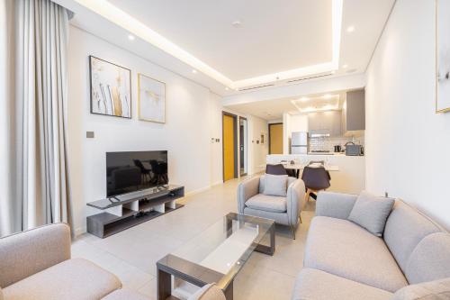 Daniels Charming 1BR At Jumeirah Garden City, Dubai (foto 9)