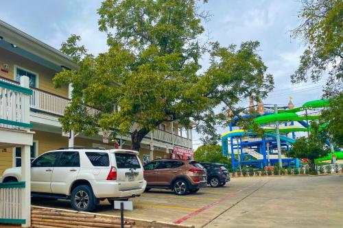 Wasser Lodge # 201 - Bass Dr. in New Braunfels, USA