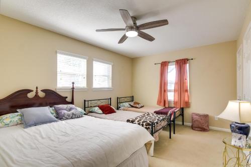 Less Than 1 Mi to Beach Home with Fenced Yard in Galveston! in Galveston, USA