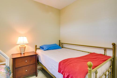 Less Than 1 Mi to Beach Home with Fenced Yard in Galveston! in Galveston, USA