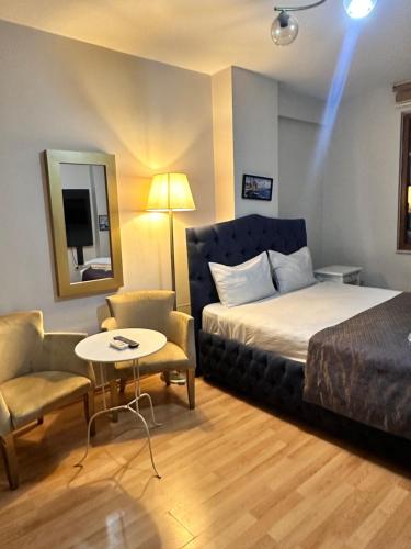 Taksim Castle Suites - image 9