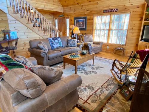 Sunset Ridge by Leatherwood Mountains Resort in Ferguson, USA