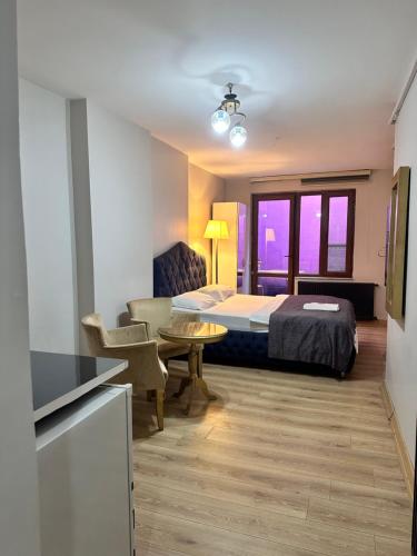 Taksim Castle Suites - image 11