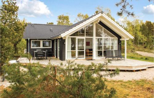  Three-Bedroom Holiday Home In Knebel in Knebel