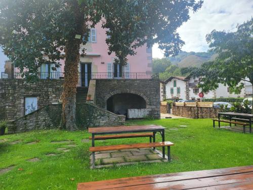 Kert, Tresanea Apartamentos in Ituren